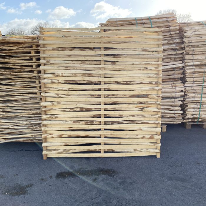 Kastanje vlechtscherm